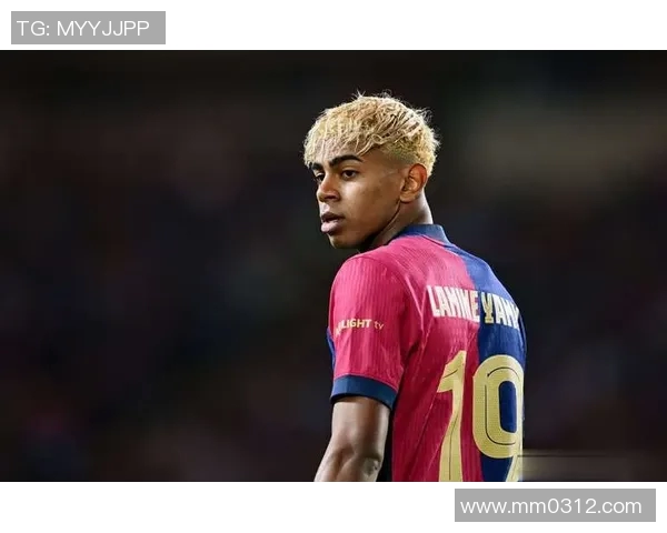 头部缺损的足球明星如何在逆境中重塑自我与职业生涯的辉煌